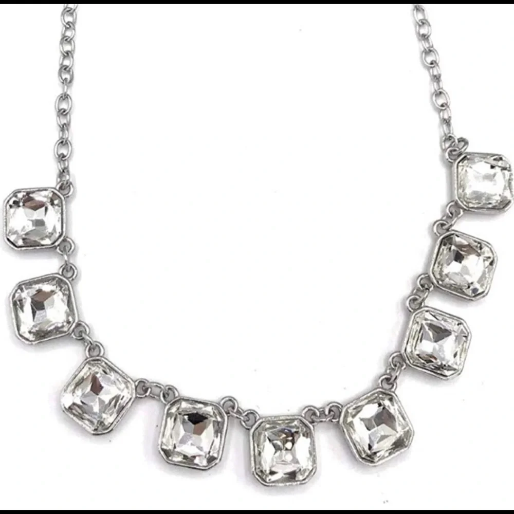 Chloe & Isabel Retro Glam Statement necklace - Picture 3 of 3